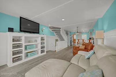 811 Carolina Beach Avenue S, Carolina Beach, NC 28428 - Photo 4