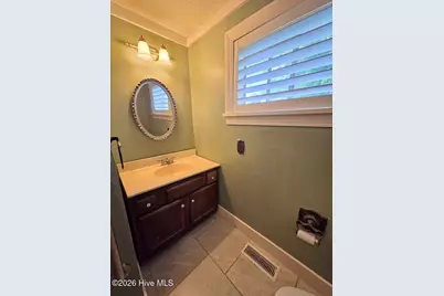 210 N Harvey Street, Washington, NC 27889 - Photo 16