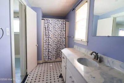 210 N Harvey Street, Washington, NC 27889 - Photo 8