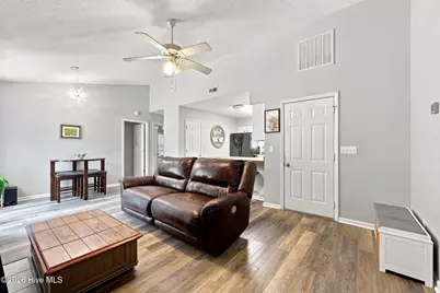 3703 Elizabeth Avenue, New Bern, NC 28562 - Photo 12