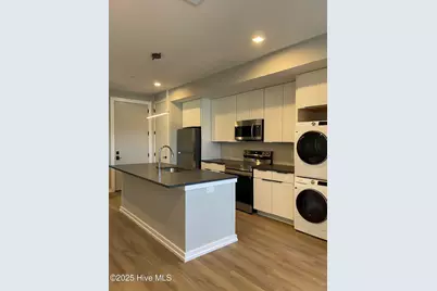 607 S 11th Street #206, Wilmington, NC 28401 - Photo 2