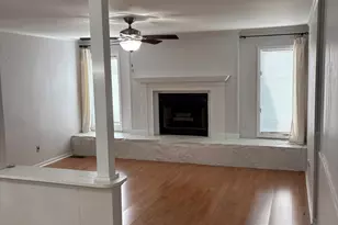 1056 Country Club Cir, Wrens, GA 30833 - Photo 2