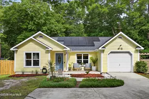 418 Dogwood Ln, Wilmington, NC 28409 - Photo 2