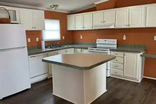 77 Maple Ave, Elizabethtown, NC 28337 - Photo 10