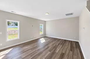 91 Crossvine St, Selma, NC 27576 - Photo 4