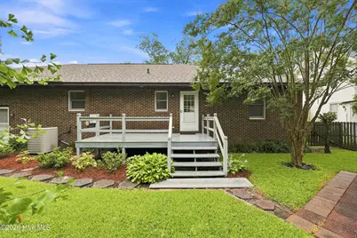 1113 Riverside Avenue, Elizabeth City, NC 27909 - Photo 6
