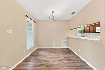542 Shadowridge Road, Jacksonville, NC 28546 - Photo 10