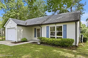 542 Shadowridge Rd, Jacksonville, NC 28546 - Photo 2