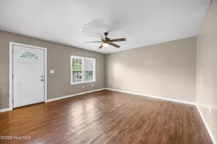 207 W Bridgers St, Burgaw, NC 28425 - Photo 10