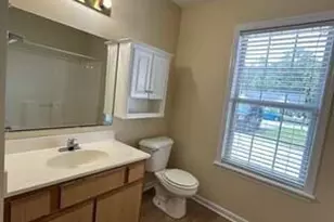 305 Firethorn Ln, Jacksonville, NC 28546 - Photo 10