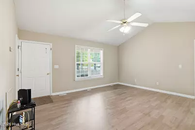 132 Hilltop Drive, Four Oaks, NC 27524 - Photo 8