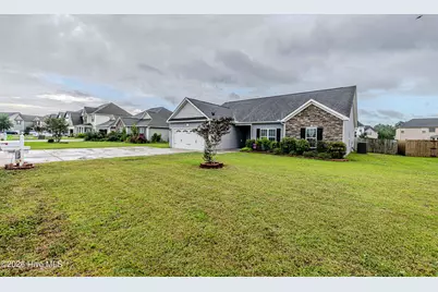 508 Louvre Lane, Jacksonville, NC 28546 - Photo 4