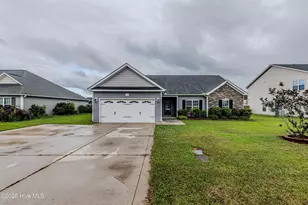 508 Louvre Ln, Jacksonville, NC 28546 - Photo 2