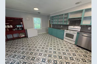 210 E Middle Street, Creswell, NC 27928 - Photo 18