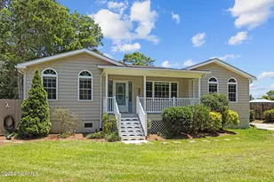 221 Salty Shores Rd, Newport, NC 28570 - Photo 2