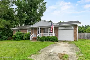 103 Hofmann Dr, Jacksonville, NC 28546 - Photo 1