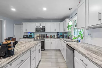 517 West Court, Jacksonville, NC 28546 - Photo 4
