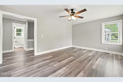 405 Greenview Drive N, Greenville, NC 27834 - Photo 6