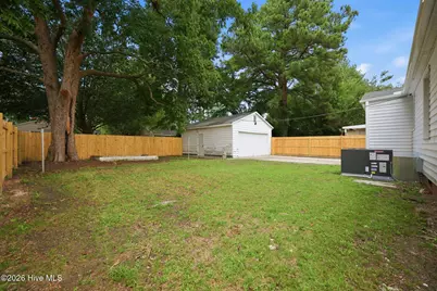 405 Greenview Drive N, Greenville, NC 27834 - Photo 30