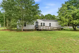 136 Driggers Dr, Hamlet, NC 28345 - Photo 2