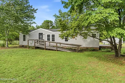 136 Driggers Drive, Hamlet, NC 28345 - Photo 4