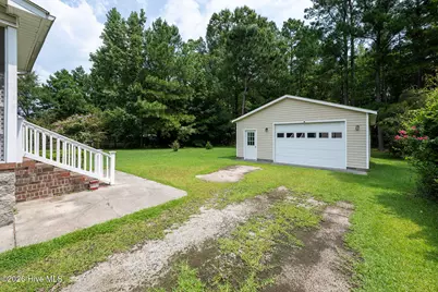 122 Laura Drive, New Bern, NC 28562 - Photo 32