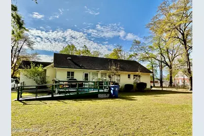 911 Atkinson Street, Laurinburg, NC 28352 - Photo 16