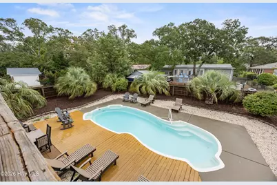 310 Trott Street, Oak Island, NC 28465 - Photo 4