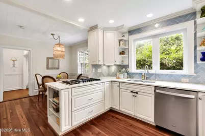 1413 Hawthorne Road, Wilmington, NC 28403 - Photo 30