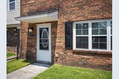 635 Myrtlewood Circle, Jacksonville, NC 28546 - Photo 2