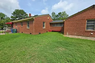 1609 Sauls St SW, Wilson, NC 27893 - Photo 2