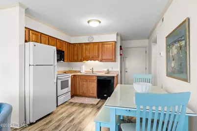 275 W First Street # 2j, Ocean Isle Beach, NC 28469 - Photo 12