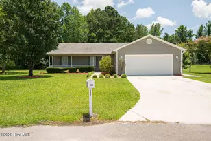 304 Gaston Ct, Jacksonville, NC 28540 - Photo 1