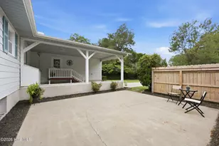 2610 W Forest Dr, Newport, NC 28570 - Photo 12