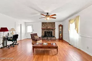 114 Wilbur St, Tabor City, NC 28463 - Photo 6