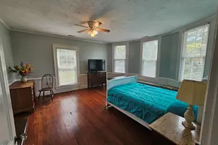 405 W Clinton St, Roseboro, NC 28382 - Photo 16