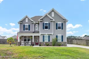 111 Colonial Heights Dr, Hampstead, NC 28443 - Photo 1
