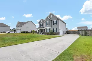 111 Colonial Heights Dr, Hampstead, NC 28443 - Photo 2