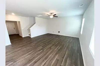 503 Sandy Hollow Drive, Jacksonville, NC 28540 - Photo 4