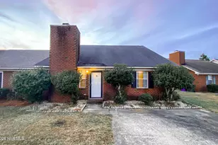 1206 Peyton Cir, Greenville, NC 27834 - Photo 1