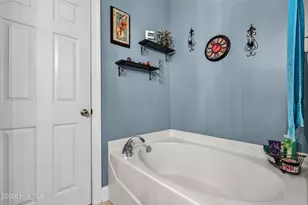 320 Castle Bay Dr, Hampstead, NC 28443 - Photo 22