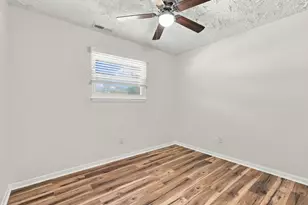 403 Dale Dr, Jacksonville, NC 28540 - Photo 14