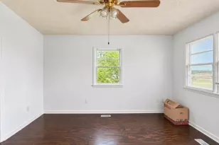 192 Old Cornwallis Rd, Princeton, NC 27569 - Photo 6