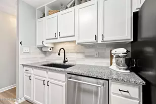 1006 Birch Ct, Morehead City, NC 28557 - Photo 14