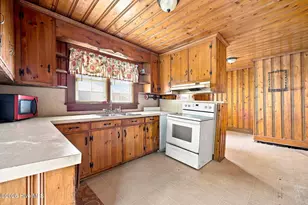 203 Fairview St, Williamston, NC 27892 - Photo 6