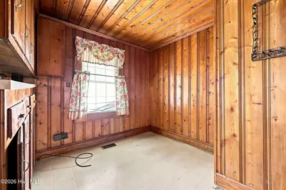 203 Fairview Street, Williamston, NC 27892 - Photo 8