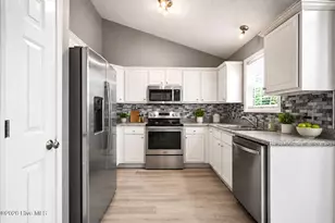 130 Walton Cir, Benson, NC 27504 - Photo 10