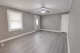 2576 Forrest Dr, Kinston, NC 28504 - Photo 2