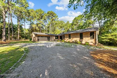 5 Crows Nest, Whispering Pines, NC 28327 - Photo 4