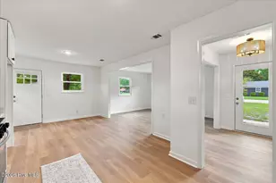 241 Lancaster Rd, Wilmington, NC 28409 - Photo 6